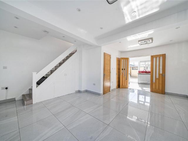 House for rent in London Borough of Croydon, Greater London
