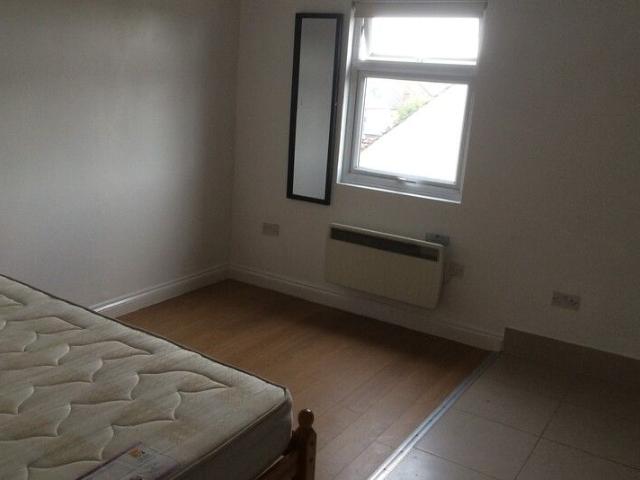 Studio for rent in Furzedown, Greater London