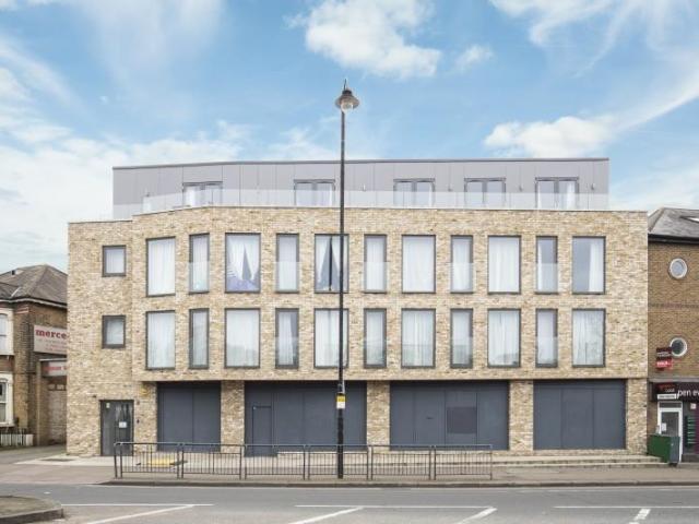 House for rent in Furzedown, Greater London