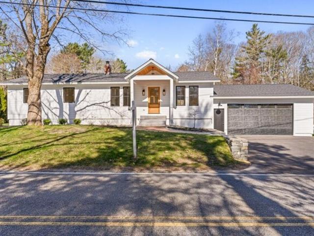 House for sale in Cape Elizabeth, Maine