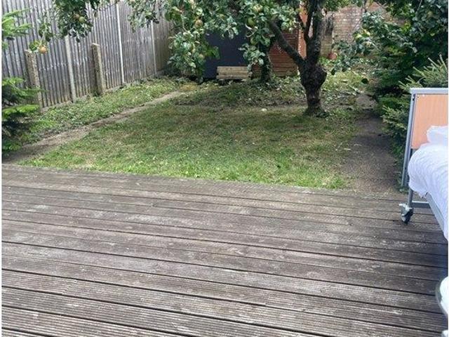 Studio for rent in Bowes, Greater London