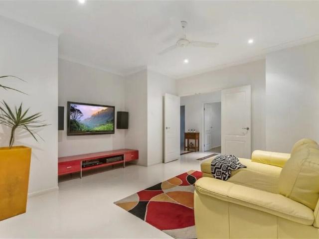 Room for rent in Mitchelton, City of Brisbane
