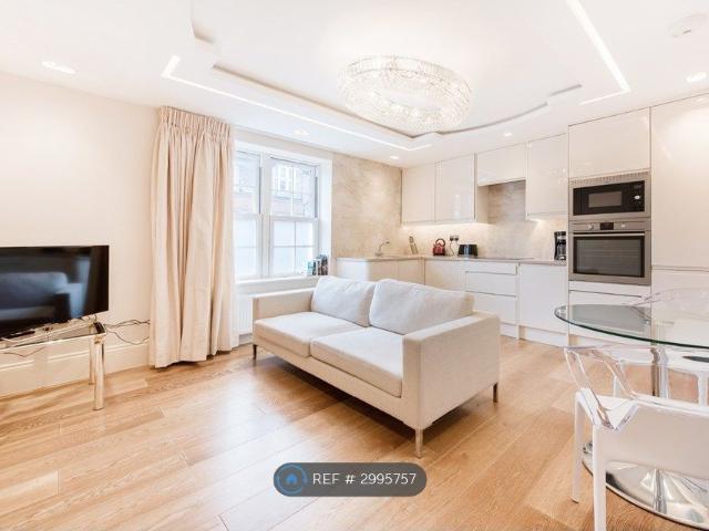 Apartment for rent in Walham Green, Greater London