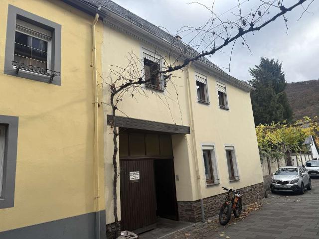 Haus kaufen in Winningen, Landkreis Mayen-Koblenz