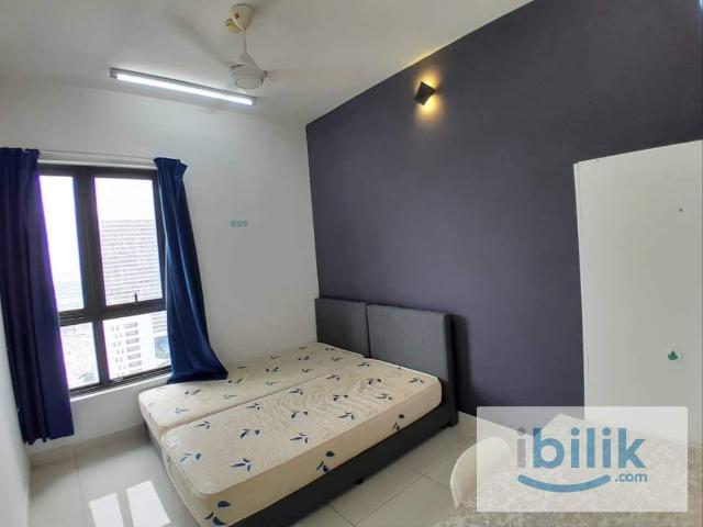 Room for rent in Petaling, Alam Impian