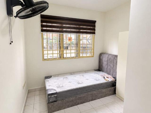 Room for rent in PJU 8, Petaling Jaya
