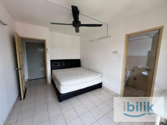Room for rent in Petaling, Damansara Damai