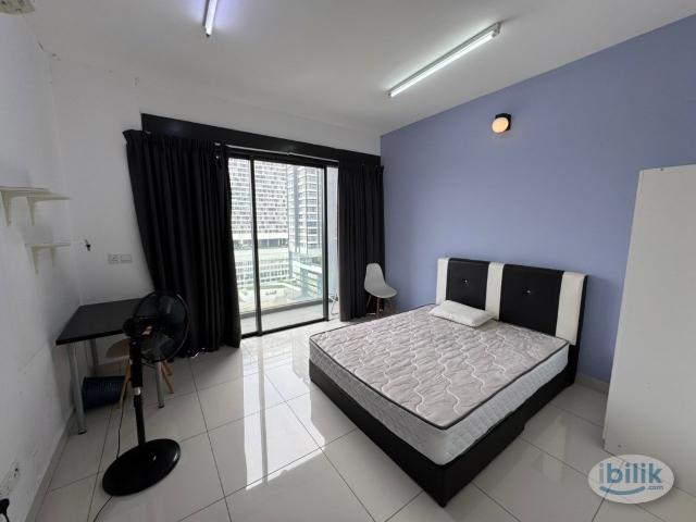 Room for rent in Petaling, Alam Impian