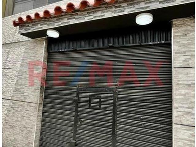 Local Comercial venta en Urbanizacion Primavera, José Luis Bustamante y Rivero