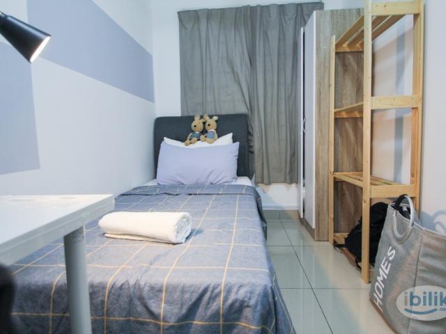 Room for rent in Petaling, Damansara Damai