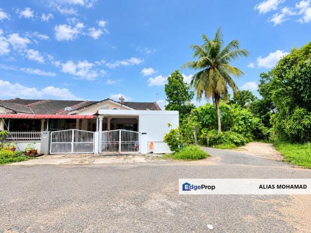 House for sale in Marang