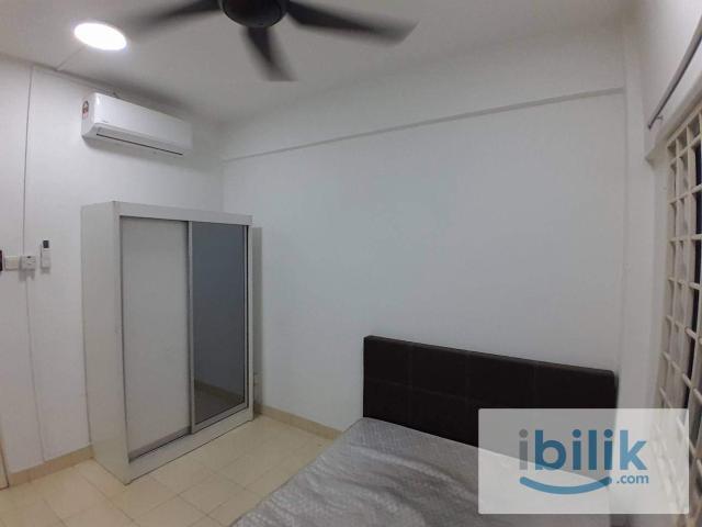 Room for rent in Petaling, Alam Impian