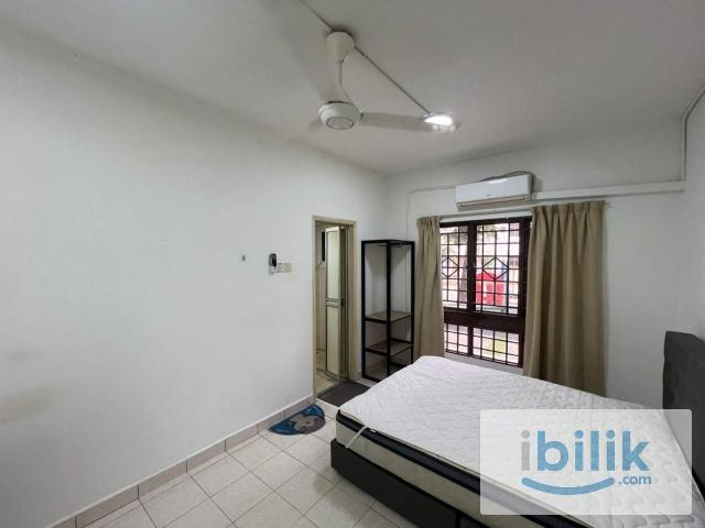 Room for rent in Petaling, Damansara Damai