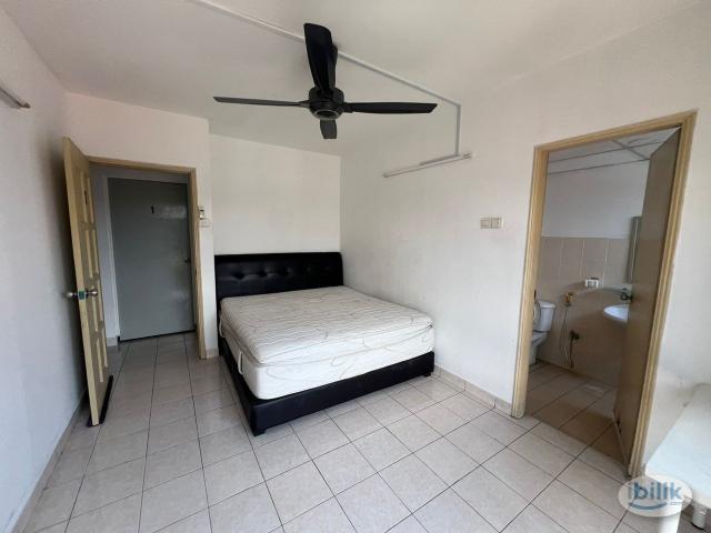 Room for rent in Petaling, Damansara Damai