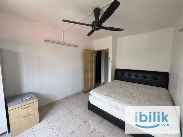 Room for rent in Petaling, Damansara Damai