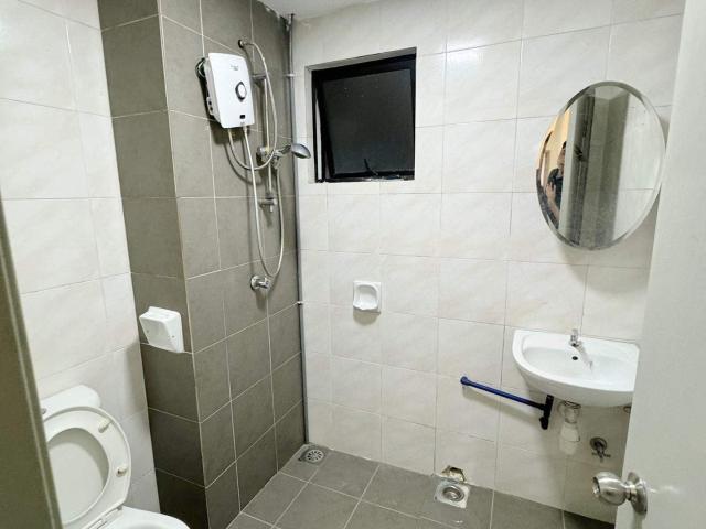 Room for rent in Petaling, Damansara Damai