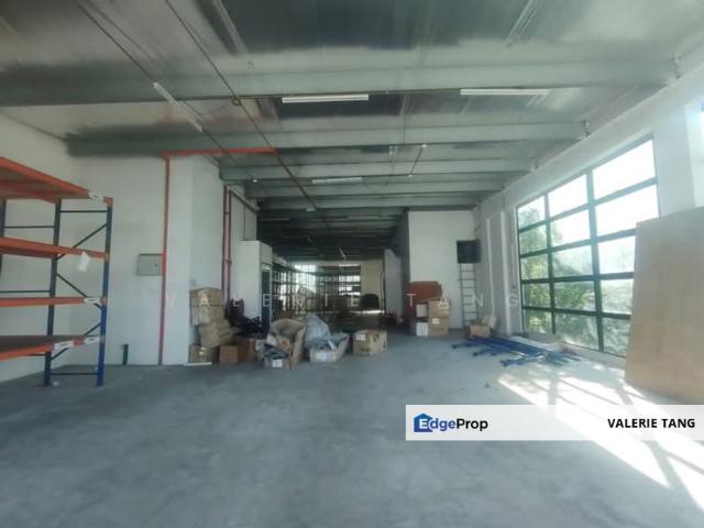 Warehouse for sale in Petaling, Alam Impian