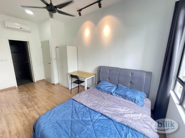 Room for rent in Petaling, Alam Impian