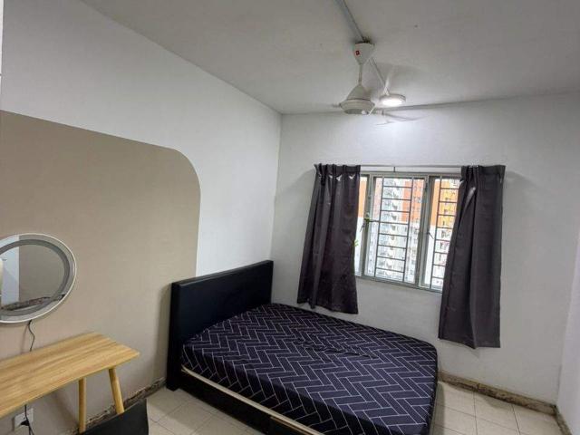 Room for rent in Country Heights Damansara, Kuala Lumpur