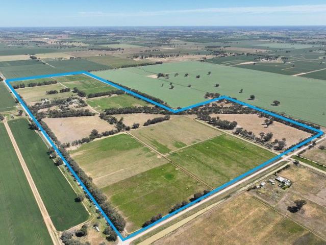 Cottage for sale in Katamatite, Victoria
