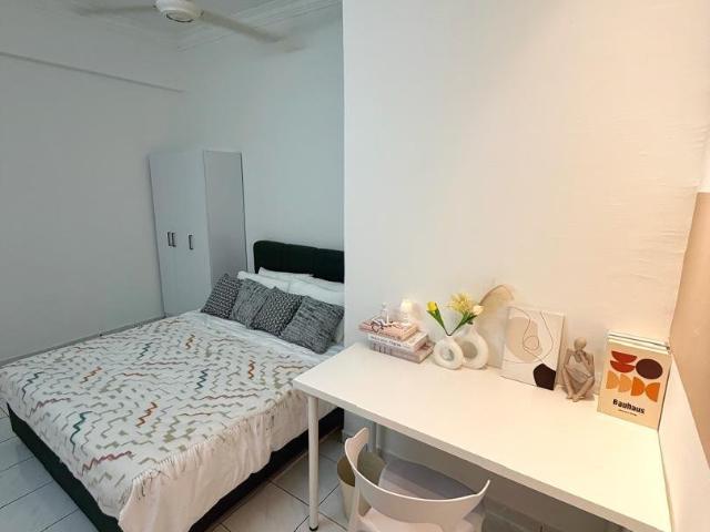 Room for rent in Country Heights Damansara, Kuala Lumpur