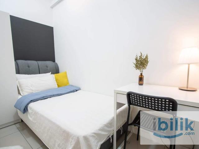 Room for rent in Petaling, Alam Impian