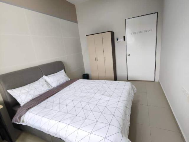 Room for rent in Kuala Lumpur, Country Heights Damansara