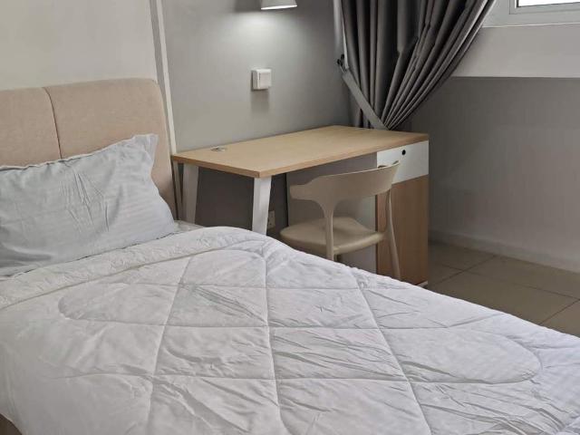 Room for rent in Petaling, Alam Impian