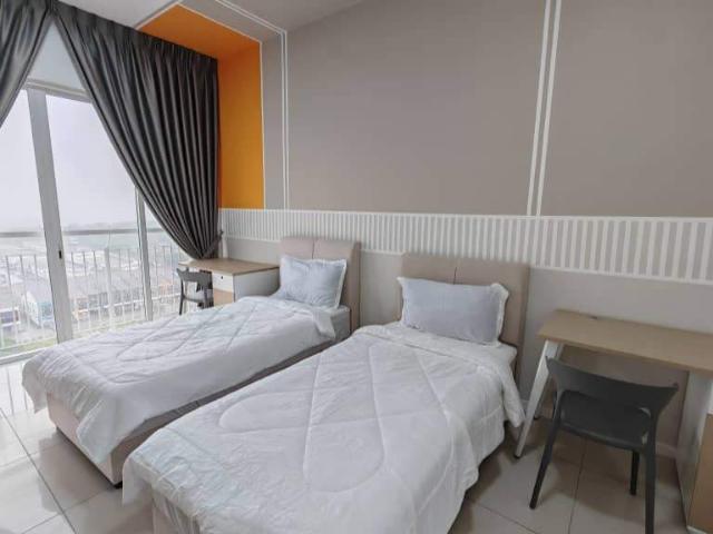 Room for rent in Petaling, Alam Impian