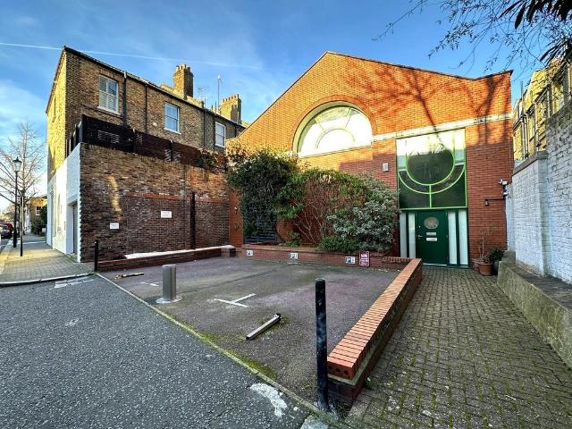 Commercial for sale in Brompton, Greater London