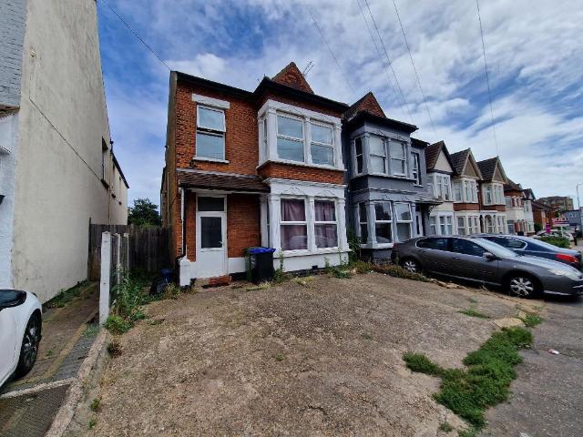 Commercial for sale in Southchurch, Alton Barnes