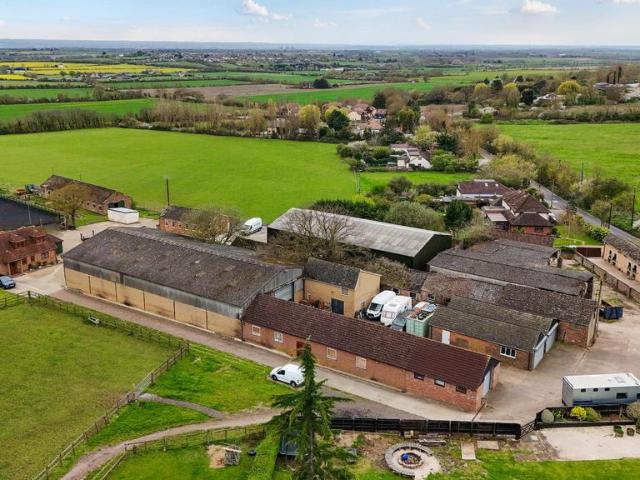 Commercial for sale in Stanford-le-hope, Essex