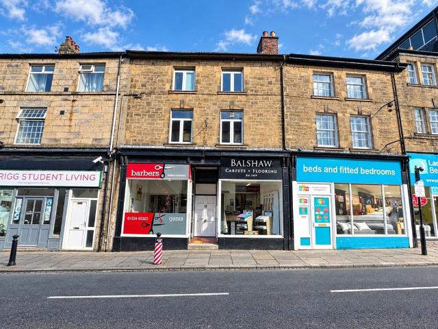 Commercial for sale in Greaves, Bare