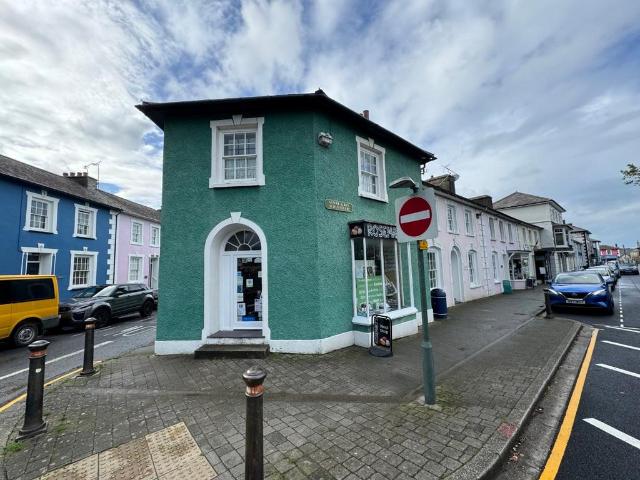 House for sale in Aberaeron, Wales