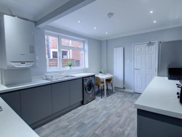 House for sale in The Polygon, City Of Southampton