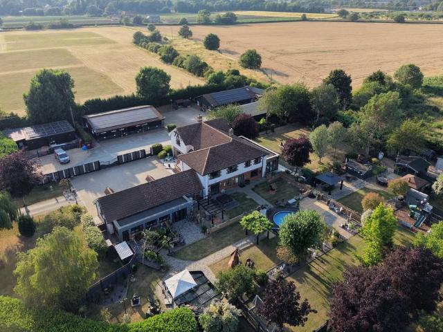 Commercial for sale in Biggleswade, Bedfordshire