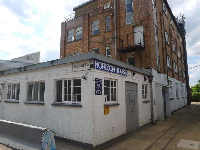 Commercial for rent in Jubilee Industrial Centre, King's Walden