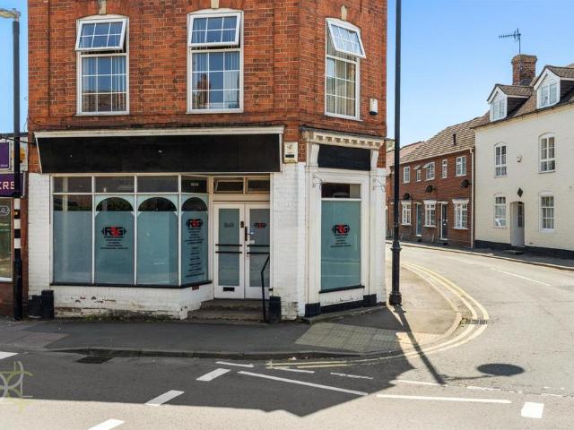 Commercial for rent in Crookhill, Worcestershire
