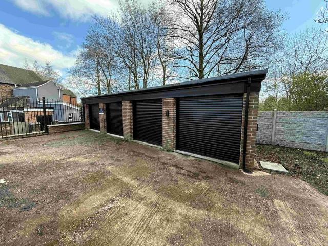 Commercial for rent in Tunstall, Stoke-on-Trent