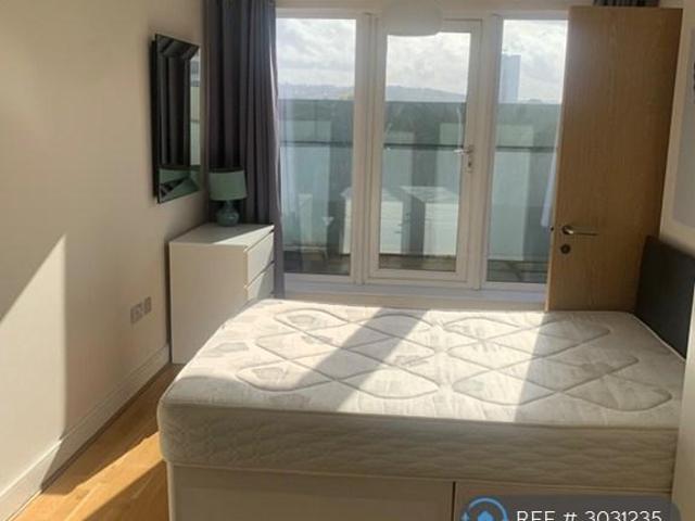 Apartment for rent in Charlton Riverside, Greater London