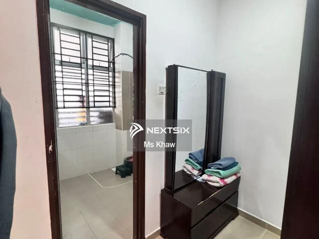 Shop for sale in Kuching