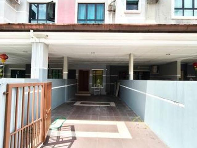 Townhouse for rent in Kuching