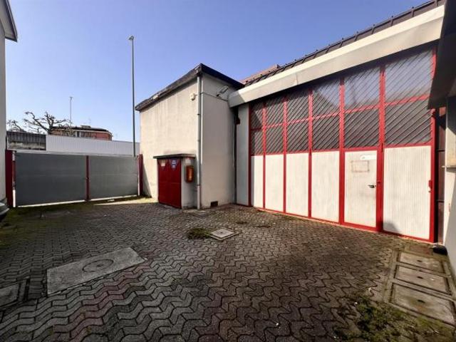 Capannone in affitto a Zona Omogenea Milano Nord, Sesto San Giovanni