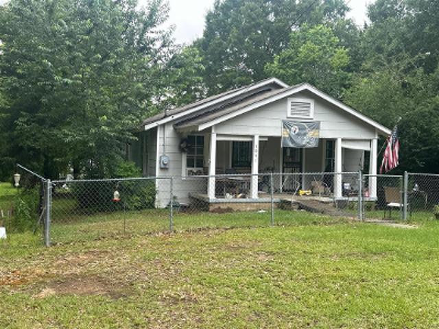 House for sale in Summit, Mississippi