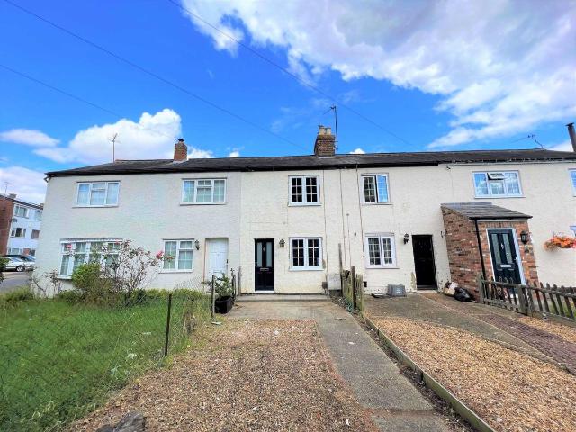 House for rent in Spring Park, Luton