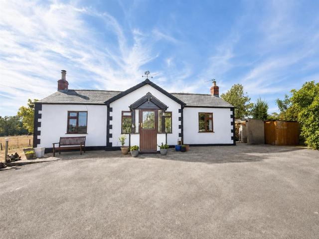 House for rent in Bromsberrow Heath, Gloucestershire