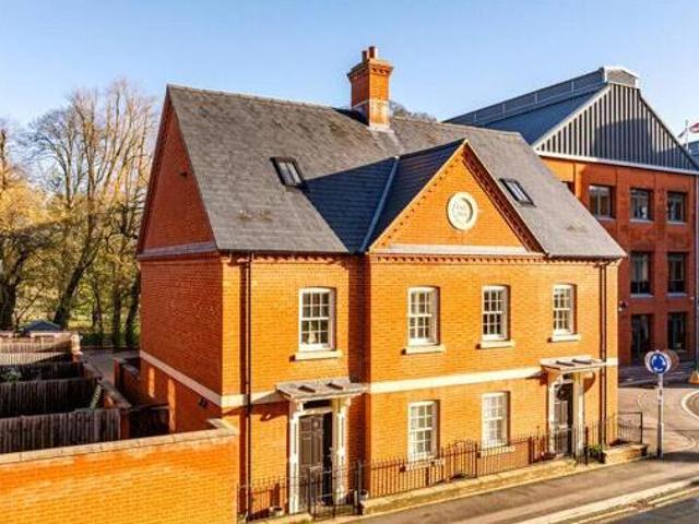 House for sale in Lyons, Greater London