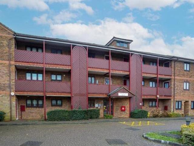 House for sale in Bushey, Hertsmere