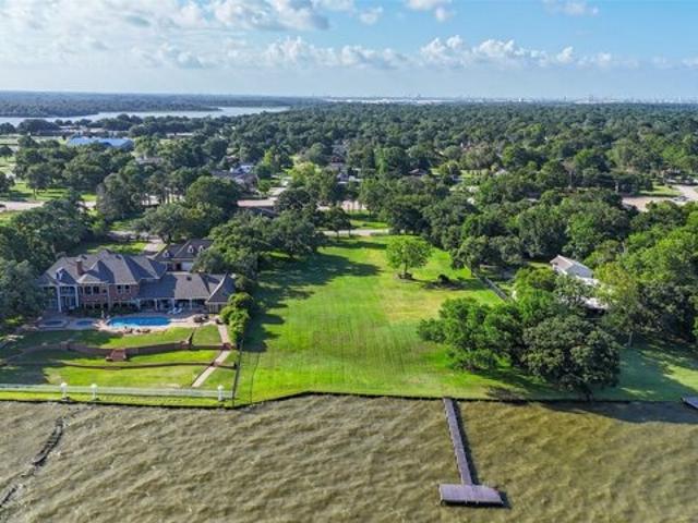 Land for sale in Seabrook Land for sale in Seabrook