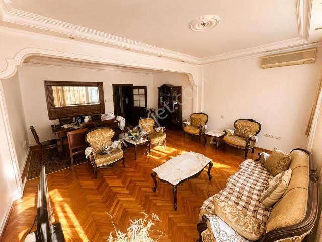 Kadiköy, İstanbul içerisinde satılık mülk